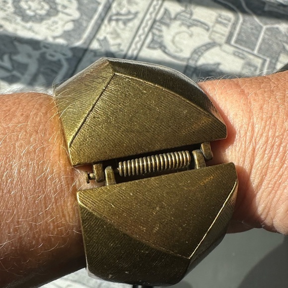 Chico's Gold Chunky Bracelet Magnetic closure. - Picture 5 of 8